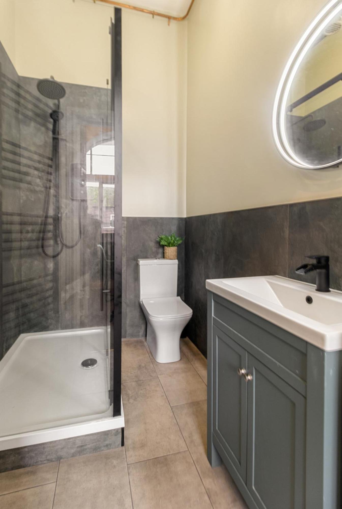 Whiskawaystays - Shaw Mews - Apartment 3 Worcester Dış mekan fotoğraf