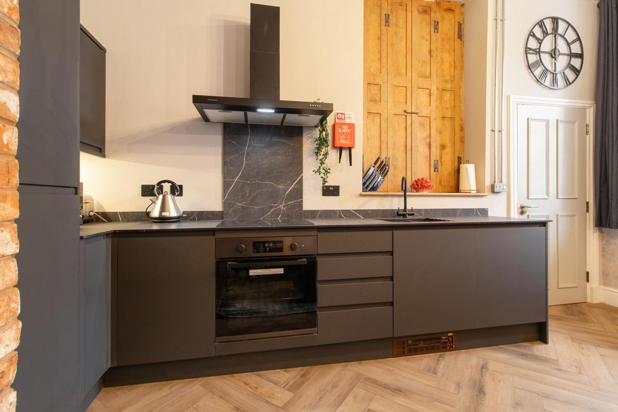 Whiskawaystays - Shaw Mews - Apartment 3 Worcester Dış mekan fotoğraf
